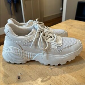 Therapy white nursing shoes